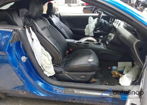 2018 Ford Mustang Ecoboost Premium z USA, uszkodzony, nr VIN 1FATP8UH1J5136266